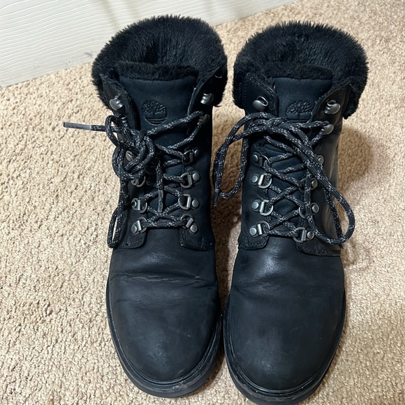 Timberland Kinsley 6 inch Waterproof Boots Black Suede Leather 8.5 Shearling - Picture 2 of 9